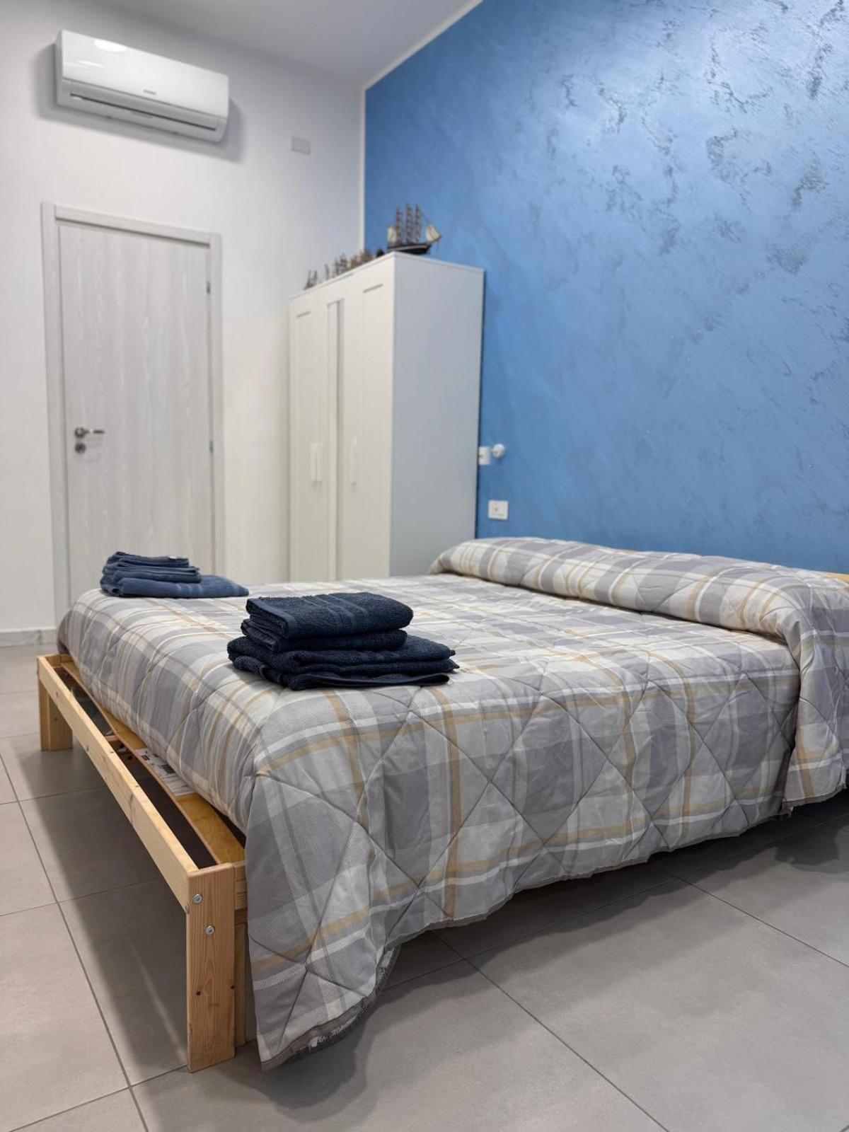 Casa Vacanze La Fenice Неаполь Екстер'єр фото